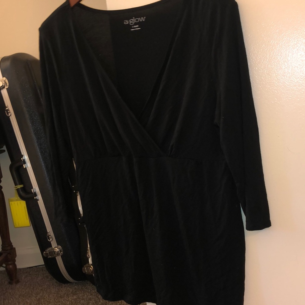 A:glow L maternity v neck